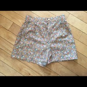 Vintage floral high waisted shorts